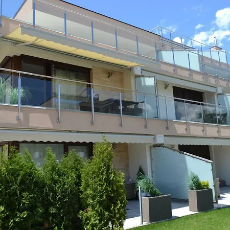 A16 Beachapartman * Siófok